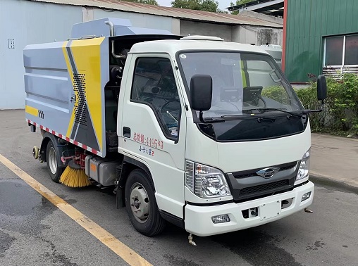藍(lán)牌小型洗掃車